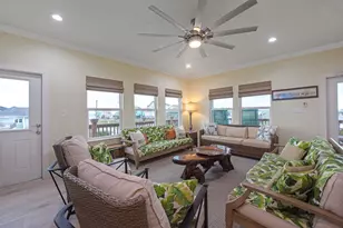 858 E Rd, Crystal Beach, TX 77650 - Photo 25