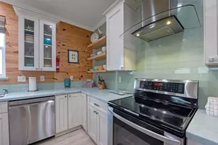 858 E Rd, Crystal Beach, TX 77650 - Photo 29