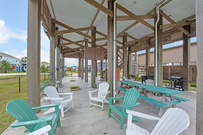 858 S East Road, Crystal Beach, TX 77650 - Photo 13