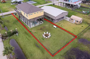 858 E Rd, Crystal Beach, TX 77650 - Photo 7