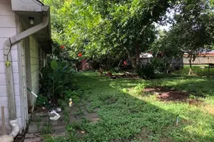 607 E Church Dr, Sugar Land, TX 77498 - Photo 3