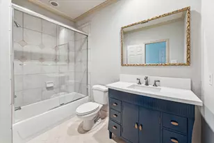 1 Exbury Way, Houston, TX 77056 - Photo 25