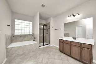 4002 Broadmoor Dr, Mont Belvieu, TX 77523 - Photo 27