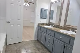 13406 Ravenwing Dr, Cypress, TX 77429 - Photo 9