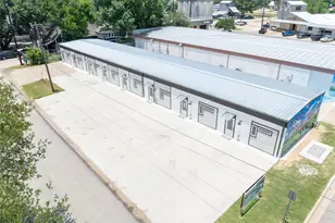 2612 Castle St, Waller, TX 77484 - Photo 11