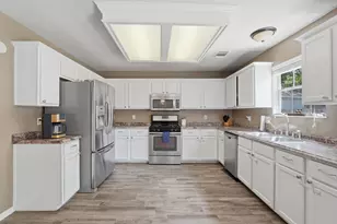 24810 Butterwick Dr, Spring, TX 77389 - Photo 9