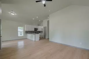 1909 Oregon St, Baytown, TX 77520 - Photo 9