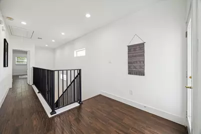 5021 Creekmont Drive, Houston, TX 77091 - Photo 17