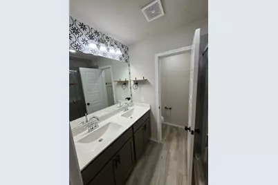 1225 Lancer Leap Drive, Alvin, TX 77511 - Photo 11