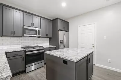59 N Avonlea Circle N, The Woodlands, TX 77382 - Photo 13