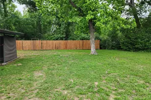 811 N Prairieville St, Athens, TX 75751 - Photo 5