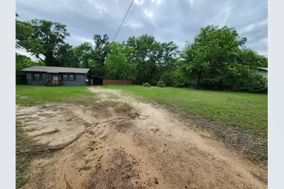 811 N Prairieville Street, Athens, TX 75751 - Photo 3