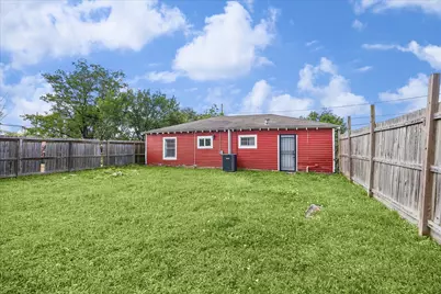 9713 Richcroft Street, Houston, TX 77029 - Photo 15