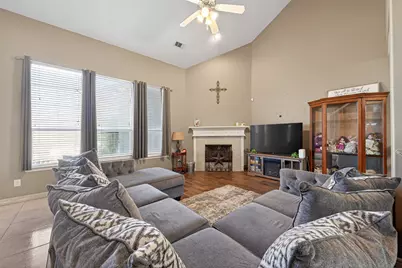 155 Horn Court, Baytown, TX 77523 - Photo 17