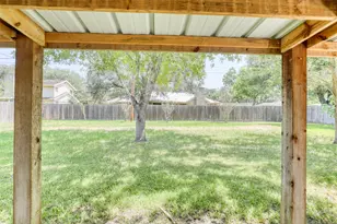 607 Rosewood Dr, Victoria, TX 77901 - Photo 33