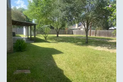 607 Rosewood Drive, Victoria, TX 77901 - Photo 3
