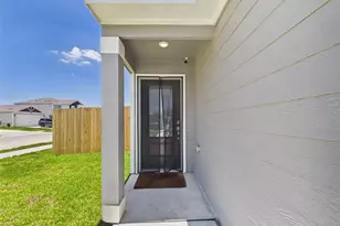 6403 Winter Elm St, Houston, TX 77048 - Photo 5