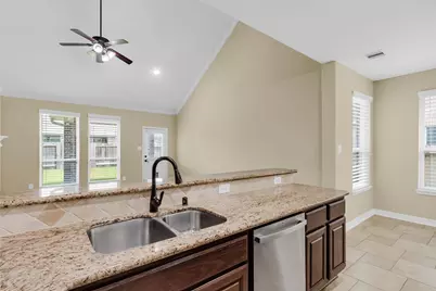 25314 Pineglen Terrace Drive, Spring, TX 77389 - Photo 11