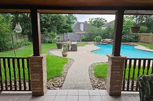19227 Royal Isle Dr, Tomball, TX 77375 - Photo 5