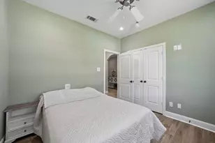 6128 Shelburne St, Houston, TX 77396 - Photo 9