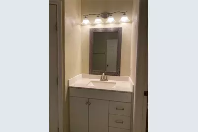 9115 Kindlewood Drive, Houston, TX 77099 - Photo 7