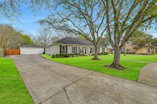 1909 Hunt Dr, Friendswood, TX 77546 - Photo 29