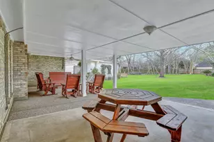 1909 Hunt Dr, Friendswood, TX 77546 - Photo 25