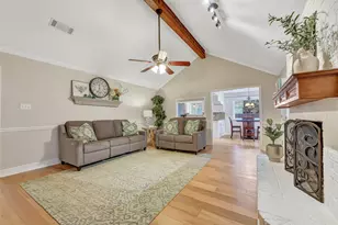 1909 Hunt Dr, Friendswood, TX 77546 - Photo 9