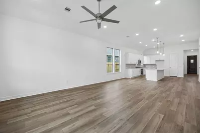 13722 Ballast Green Drive, Texas City, TX 77568 - Photo 9