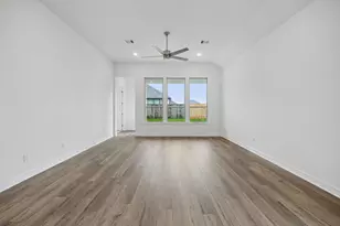 13722 Ballast Grn Dr, Texas City, TX 77568 - Photo 11