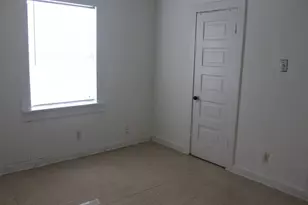 5726 Gardendale Dr, Houston, TX 77092 - Photo 9