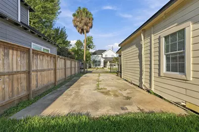 1110 Cordell Street, Houston, TX 77009 - Photo 13
