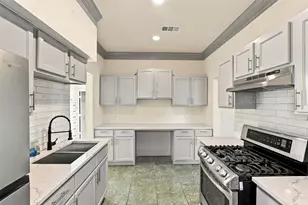 1110 Cordell St, Houston, TX 77009 - Photo 3