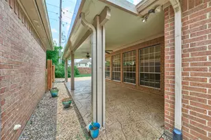 13839 Carriage Walk Ln, Houston, TX 77077 - Photo 45