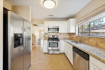 22 Camberwell Court, The Woodlands, TX 77380 - Photo 7