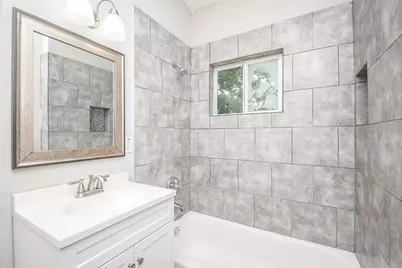 4137 Galesburg St, Houston, TX 77051 - Photo 17