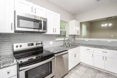 4137 Galesburg St, Houston, TX 77051 - Photo 5