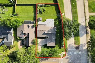 2623 Sugar Mill Dr, Sugar Land, TX 77479 - Photo 7