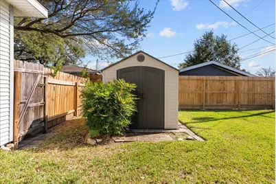 8113 White Avenue, Hitchcock, TX 77563 - Photo 23