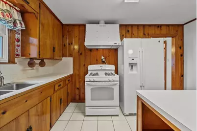 8113 White Avenue, Hitchcock, TX 77563 - Photo 11