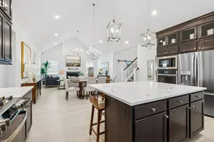 901 Kingwood Dr, League City, TX 77573 - Photo 5