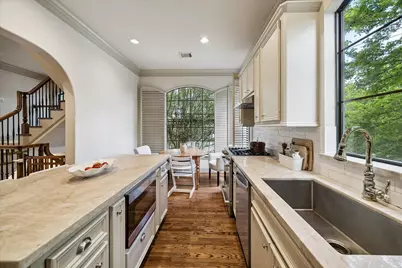 1701 Welch Street, Houston, TX 77006 - Photo 21