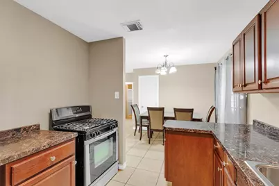 10449 Castleton Street, Houston, TX 77016 - Photo 9