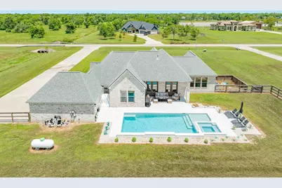 32819 Amberjack Drive, Richwood, TX 77515 - Photo 3
