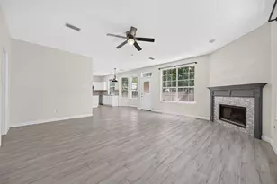 11 Ginger Bay Pl, The Woodlands, TX 77382 - Photo 17