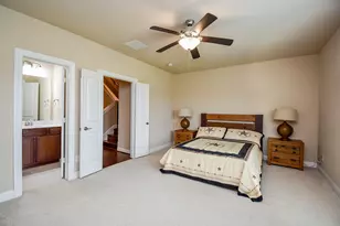 8413 Water Oak Pass Dr, Houston, TX 77055 - Photo 17
