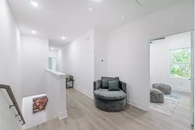 7806 Comal Street #B, Houston, TX 77051 - Photo 11