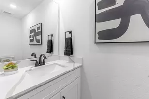 7806 Comal St, Houston, TX 77051 - Photo 9