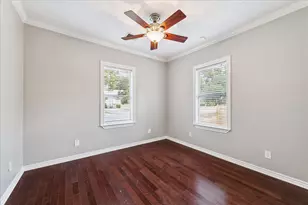 738 E 28th St, Houston, TX 77009 - Photo 13