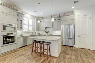 2015 McClendon St, Houston, TX 77030 - Photo 1